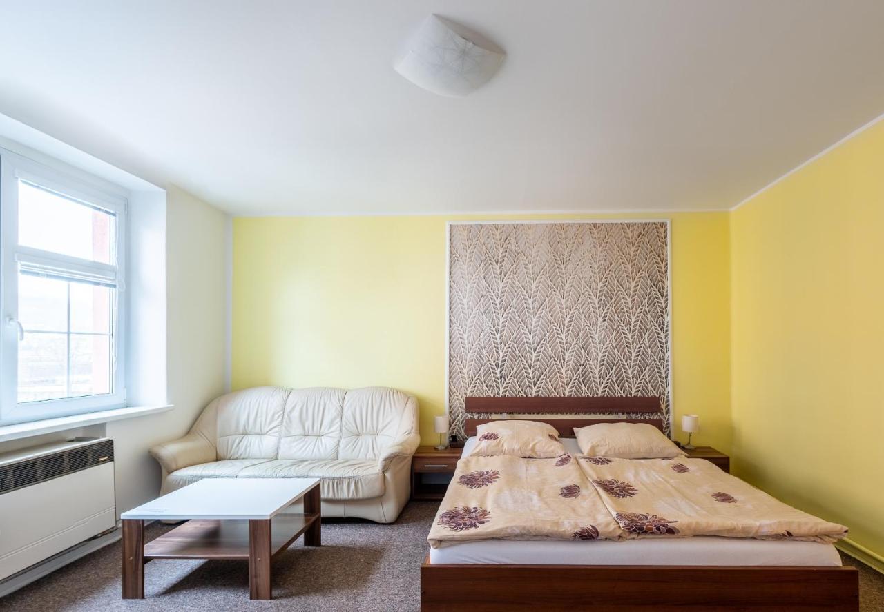 Lena Apartment דצ'ין מראה חיצוני תמונה
